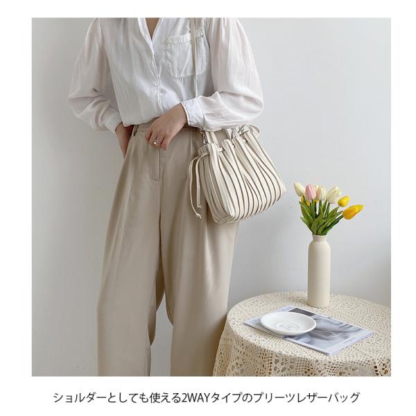 プリーツプリーズショルダーバッグ美品黒ポシェット巾着 PLEATS PLEASE ISSEY MIYAKE（ショルダーバッグ）のフリマ