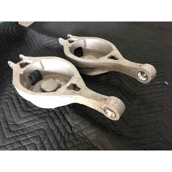 Z33 フェアレディZ リアロアアーム 偏芯タイプ スーパーナウ : ノエル