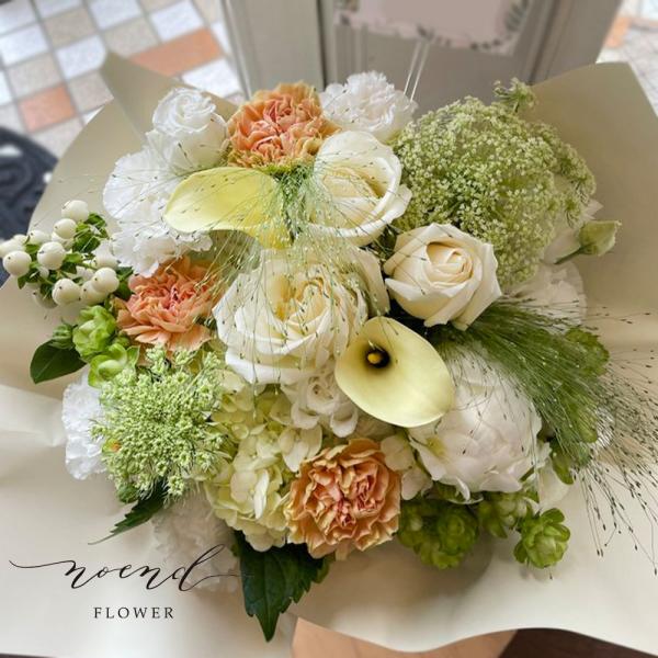 フラワーギフト ナチュラル系お任せフラワーアレンジメント ホワイト