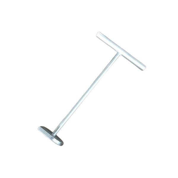 カブトムシ、クワガタ等の飼育以外には使用しないでください。注意事項を厳守の上使用してください。劣化、異常がある場合は器具の使用を中止してください。器具の形態変更、改造などはしないでください。《使用方法》ボトルや飼育ケースにマット等を詰める時...