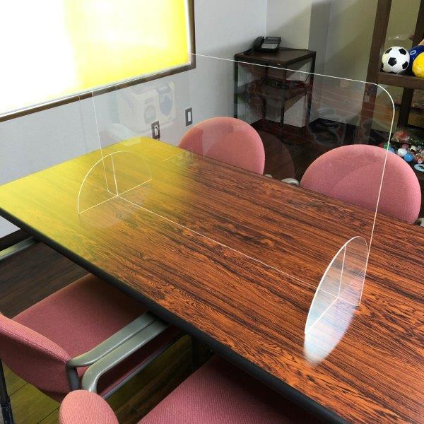 飛沫防止 仕切り板 アクリルパーテーション アクリル板 カウンター席 デスク 衝立 間仕切り 卓上 パネル W900 H500 Lb 68 Lb 68 株式会社リブレ 通販 Yahoo ショッピング