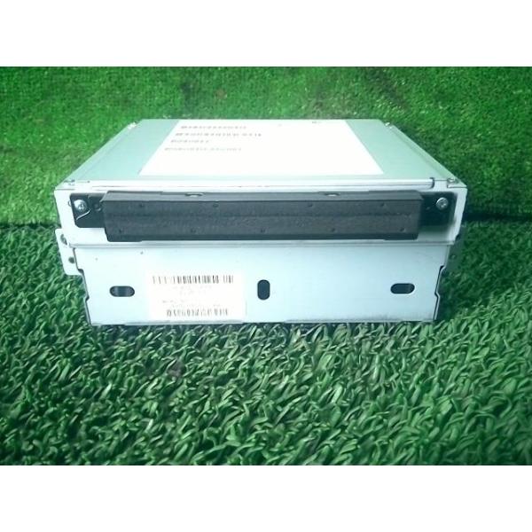ボルボ V40 40シリーズ DBA-MB4164T カーナビゲーション 31357774 31357229