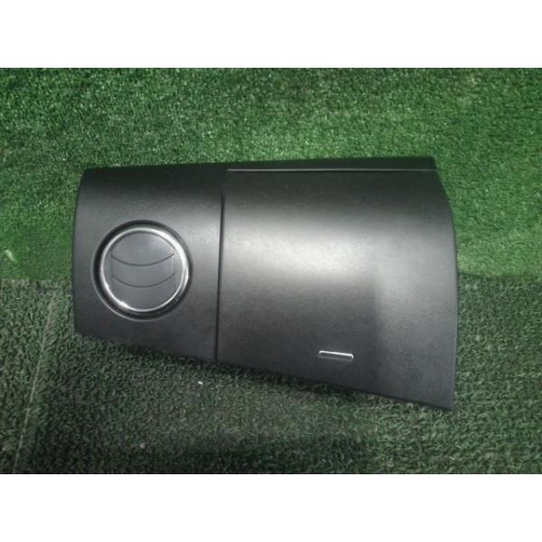 **** 商品説明を必ずご確認ください ****部品管理番号：240118000170210メーカー純正品番：73840-70K02-C48部品名：グローブBOX部品メーカー品番：73840-70K0部品区分：リサイクル品車名：ワゴンＲ車両...