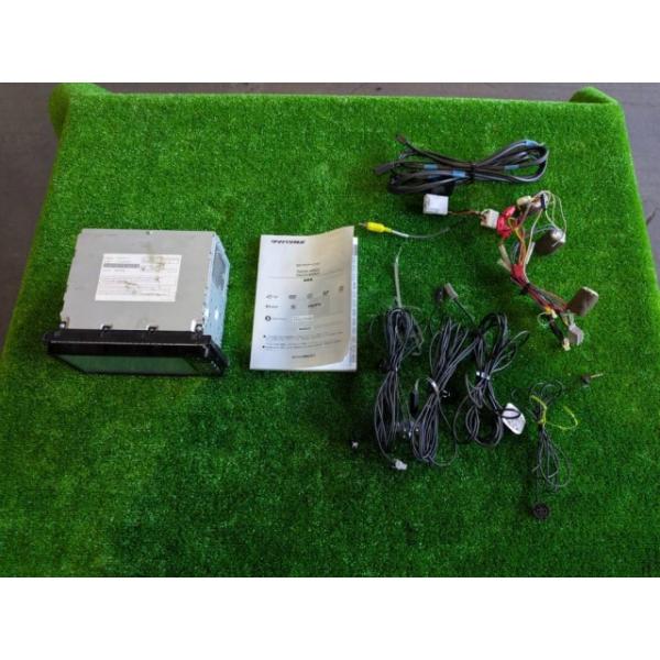 ダイハツ 純正オプション メモリーナビ NSZN-W68D/CN-RS03WDDA 08545-K9118 200mmワイド フルセグ 【プリウス ZVW30 より取外し】
