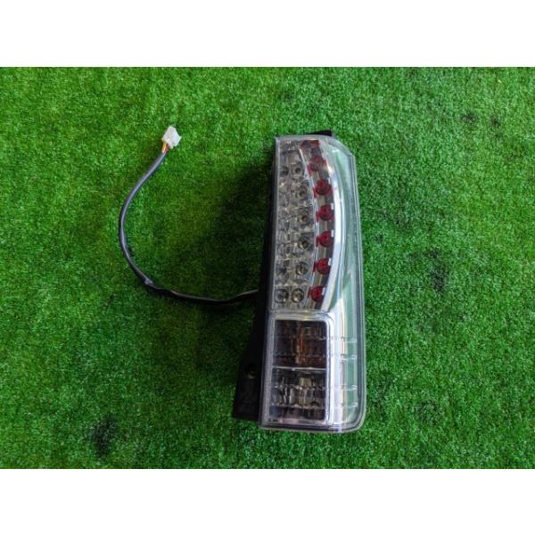 ｅＫワゴン DBA-H82W 右テールランプ LED RCL-010 8331A048