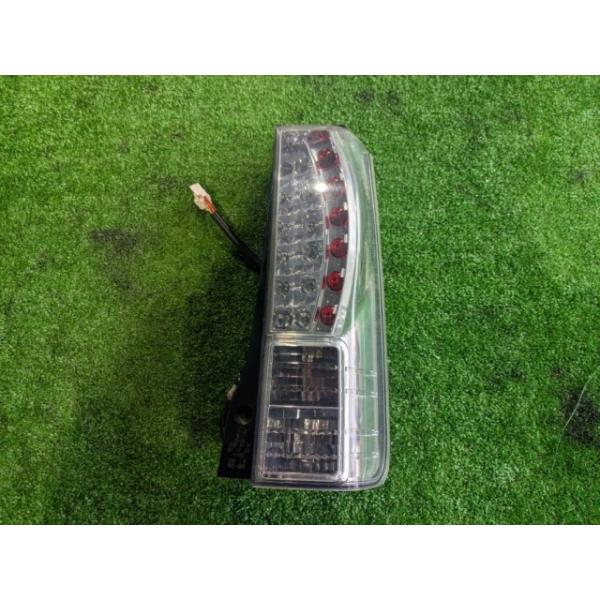 ｅＫワゴン DBA-H82W 右テールランプ LED RCL-010 8331A048