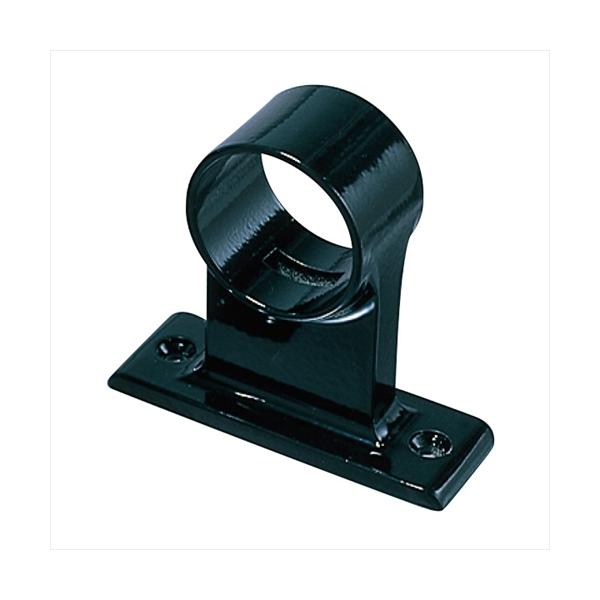 黒いパイプブラケットです。[材質]ZDC[仕上]粉体塗装[重量]119g[付属品]SUS十字穴付皿タッピンネジ4×30:2本(頭色付)●適用パイプ径:φ32　ブラック杉田エースの製品です。