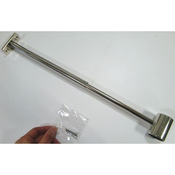 天井から低い位置に、ステンレスパイプを設置したい。その希望をかなえる商品がこの、天吊り自在ブラケットです。ロングタイプのゲンコとお考えいただいても、いいかもしれません。 長さは、ねじることで、400ミリ〜600ミリまで微調整可能。※400ミ...