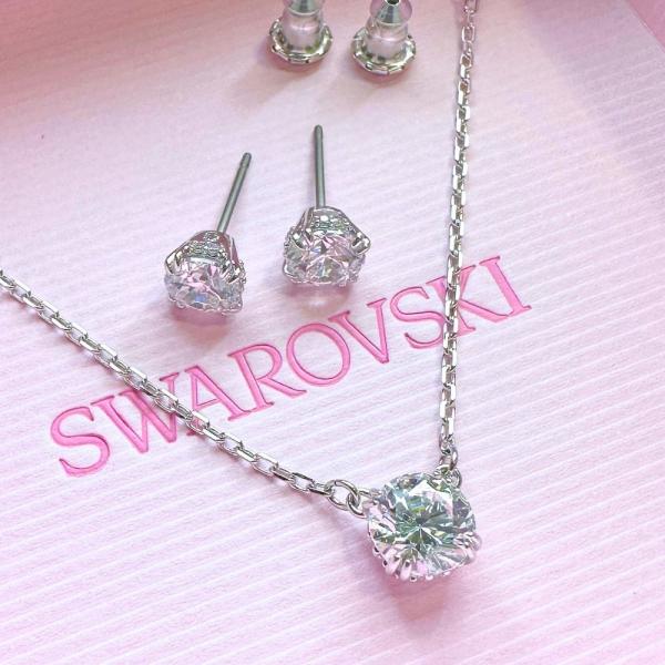 SWAROVSKI（スワロフスキー） ショッパー付き ネックレス ＆ ピアス 2