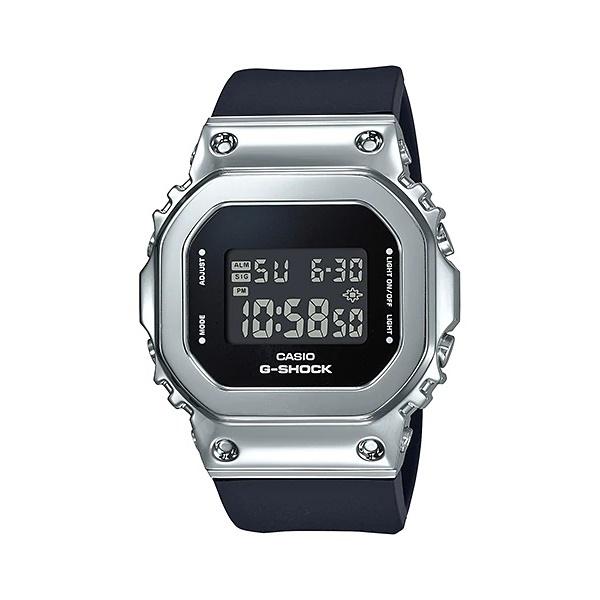 【美品、最終価格】G-SHOCK　デジタル　シルバー　GM-S5600 Amazon.co.jp: カシオ ジーショック 腕時計 メンズ デジタル メタル