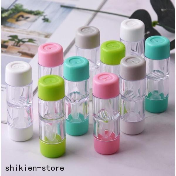 ハードタイプのコンタクトケース。シンプルで無駄のないデザインで、持ち運びにも便利です。家庭用はもちろん、旅行用、お出かけ用や、予備ケースとしても最適です。サイズ：56mm×16mm　※レンズを挟む部分が開いてきた場合は、根本を強くつまみ、幅...