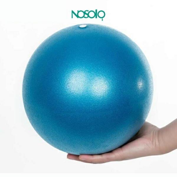 ●材質：PVC●空気注入後直径サイズ：20cm〜最大25cm　(※手動型自転車用空気入れ使用時最大)●口で空気入れるパイプ付き●寒い季節にはビニール袋等に商品を詰め　ぬるま湯に3分ほどつけてから膨らますと　よく膨らみます。※お色について各モ...