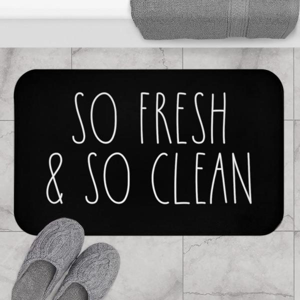 【並行輸入品】 24"X 36" So Fresh &amp; So Clean Home Rae Dunn Bath Mat Indoor Doorm
