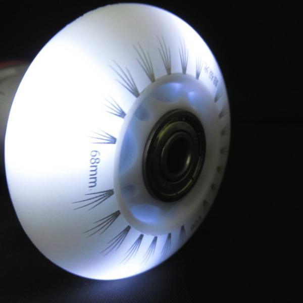 68mm 互換 交換用 ウィール 光る タイヤ ホワイト ブルー レッド グリーン パープル レインボー 選べる6色