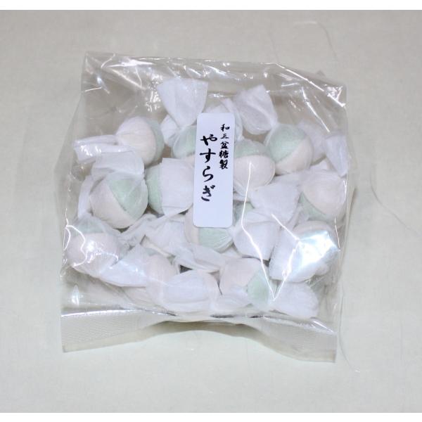 名　　称　干菓子原 材 料　和三盆糖、澱粉、着色料内 容 量　２５個賞味期限　約３ヶ月【栄養成分表】　　　（100g当たり）エネルギー　398kcalたんぱく質　0.1g脂　　　質　0.1g炭 水 化 物　99.3g食塩相当量　0.0g【保...