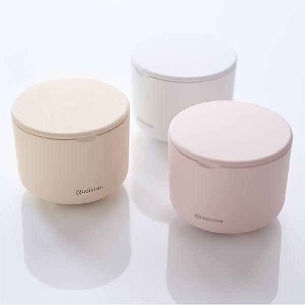 【特徴】手軽にアロマオイルの香りを楽しめるファン式のアロマディフューザー【商品説明】ふたを開ける、香る、くつろぎのアロマディフューザー。蓋を開け、エッセンシャルオイルを垂らすだけで本格的なアロマ空間をお楽しみいただけます。〇所作まで美しくア...