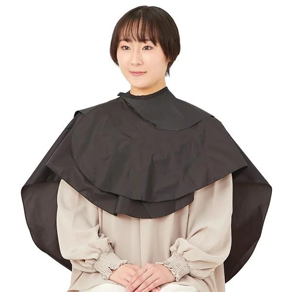 45338：N防水 シャンプークロス ブラック【仕様】■商品サイズ：首回り 32〜53cm、背中面長さ 60cm ■素材/材質：ナイロン100％、EVA樹脂 ■機能：防水加工【関連ワード】シャンプークロス マジックタイプ 防水加工 撥水 散...