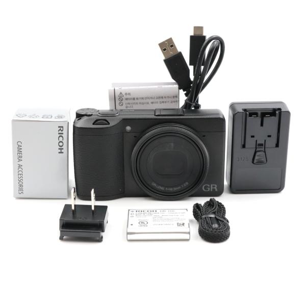 RICOH GR コンパクトデジタルカメラ　2013年製　シャッター回数99回 10年経っても選びたい。RICOH GR（2013）という名機の話｜けいふ