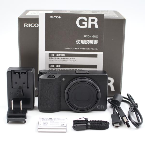 リコー シャッター数8992枚 RICOH GR III ブラック コンパクトデジタル