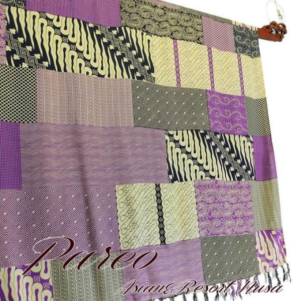 インドネシアの伝統工芸品バティックの文様を<br>細かくパッチワーク風に仕上げた大人っぽく上品な柄。■サイズ 　約１１５ｘ１６０ｃｍ（フリンジ含まず）■素材　　 レーヨン１００％ 　約１９０ｇ■生産国　 インドネシア■雑貨送料　...