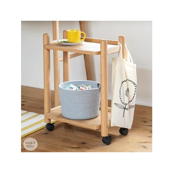 送料込み（対象外地域：北海道・沖縄・離島：別途お見積りさせて頂きますので事前にご連絡ください）オーク材の質感を活かしたデスクワゴンです。節の出る部分もそのまま仕上げたナチュラルスタイル。丸みがかわいいフレーム部分はバッグを掛けておく事もでき...