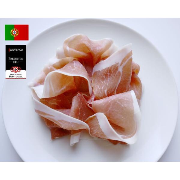 イタリア産のプロシュートに変わり、ポルトガル産の本格生ハムが日本に初上陸しました。LOURENCO プロシュートは創業者であるロウレンソ夫妻から伝わる伝統的な低温熟成製法を現在も忠実に守ってつくられています。ポルトガル最南部の地方でキレイな...