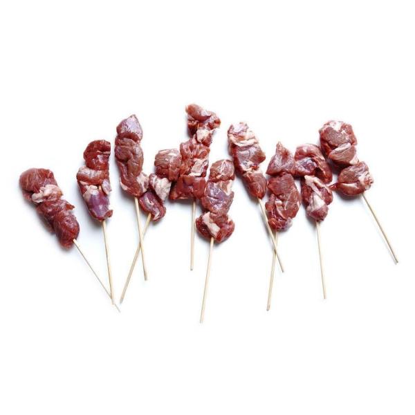 大人気アロスティチーニ (ラム串) のお買い得パック（10本入り）になります。こちらのお買い得パック（10本入り）にはオリジナルブレンドは付属しません。（スパイス別売り）風味豊かなラム肉を、一本一本手作りで仕上げた、本格派の串焼きです。厳選...