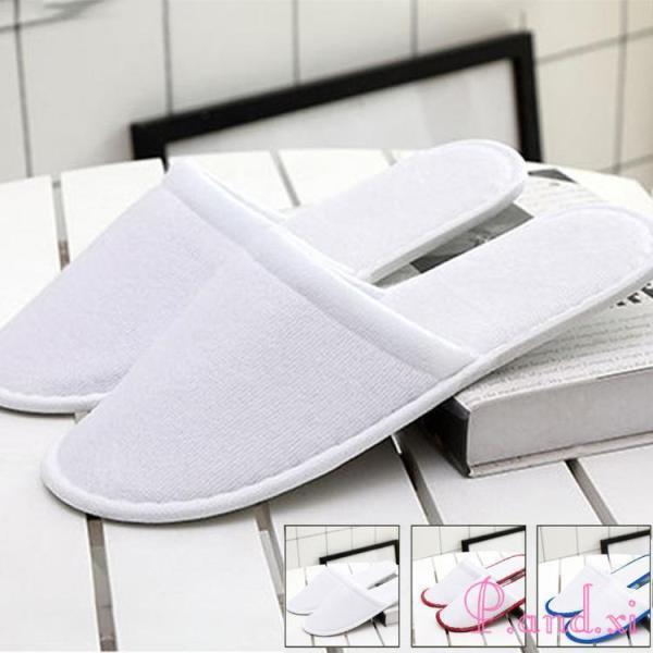 【品名】：使い捨てスリッパ【素材】: コットン 【カラー】：全6色(2タイプ)【サイズ】: 28*11CM【生産地】：中国検索ワード：スリッパ 使い捨て 業務用 厚手 軽量 使い捨て スリッパ 入院 介護 アメニティ 簡易スリッパ 清潔 便...