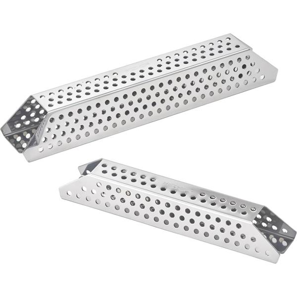 ユニフレーム(UNIFLAME) 焚き火台アクセサリー メタル薪 665107 ・■特長： ・空気供給の仕組み/4面に穴が空いており、薪や炭に空気を供給し燃焼を促進します。 ・重ねて収納可能/大、小のメタル薪を重ねて収納できます。 ・小サイ...