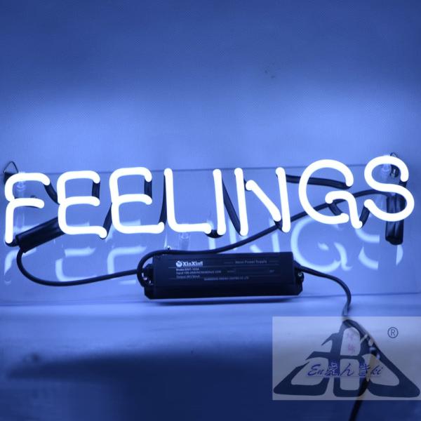 ネオンサイン FEELINGS  ホワイト ガラス製 英字 壁掛け アート装飾 イ 壁掛け led 看板 アメリカン雑貨 おしゃれ 店舗用  カフェ バー  オーダーメイド可能
