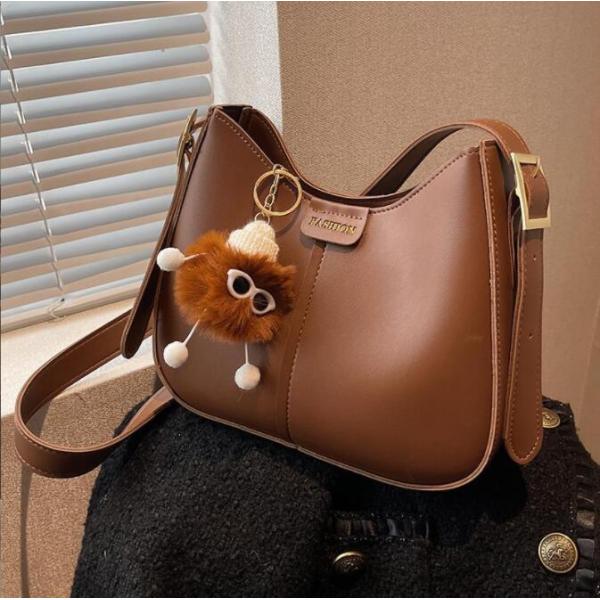 ■商品名ショルダーバッグ レディース 斜めがけ 大人 肩掛け リボン 手持ち バッグ 合皮 韓国風 鞄 通勤 かばん カジュアル おしゃれ 大人 可愛い 30代 40代 50代■■サイズワンサイズ■実寸(cm)約《サイズ》 幅/高さ/マチ/...