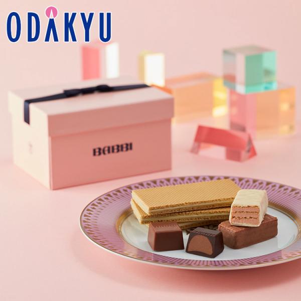 ★本体価格3,240円に送料1,100円を含めた価格となります。アルコール：不使用箱サイズ：縦9.8×横13.0×高さ7.3(cm)賞味期間：製造日より冷蔵180日内容：グランワッフェリーニ（ピスタチオ×1、バニラ×1）、バッビーノ（ヘーゼ...