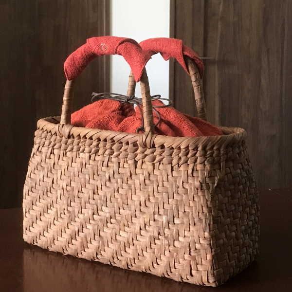 軽くて丈夫な山葡萄かごバックと巾着セット W30×D13×H18cm tsunagu-062