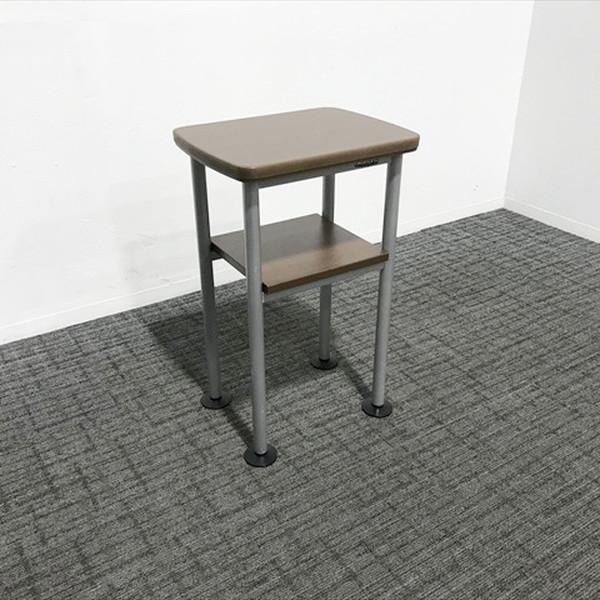 ■取り扱い番号AD-872504B■仕様メーカー : オカムラ製品名 : 電話台 ラティオ 4L29TS MG87色素材 : ペアウッドダーク外寸 : 幅450mm 奥行き350mm 高さ720mm ランク : Bランク■特徴天板:メラミン...