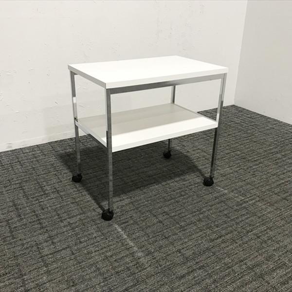 ■取り扱い番号AD-874095B■仕様メーカー : オカムラ製品名 : 電話台 キャスター付 4313CC色素材 : ホワイト外寸 : 幅700mm 奥行き450mm 高さ700mm ランク : Bランク■特徴天板:メラミン化粧板脚:スチ...