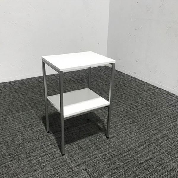 ■取り扱い番号AD-876954B■仕様メーカー : オカムラ製品名 : 電話台 4L93 フレームタイプ 4L93AA MG07色素材 : ホワイト外寸 : 幅450mm 奥行き350mm 高さ700mm ランク : Bランク■特徴天板:...