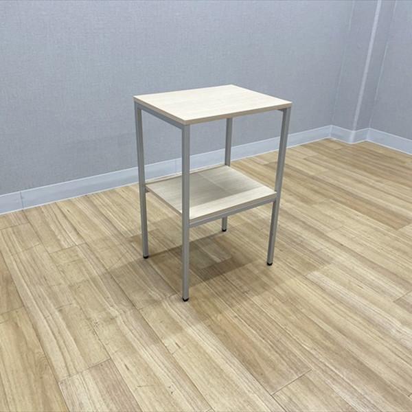 ■取り扱い番号AD-878892B■仕様メーカー : オカムラ製品名 : 電話台 4L93 スクエアタイプ 4L93AA MK17色素材 : ネオウッドライト外寸 : 幅450mm 奥行き350mm 高さ700mm ランク : Bランク■特...