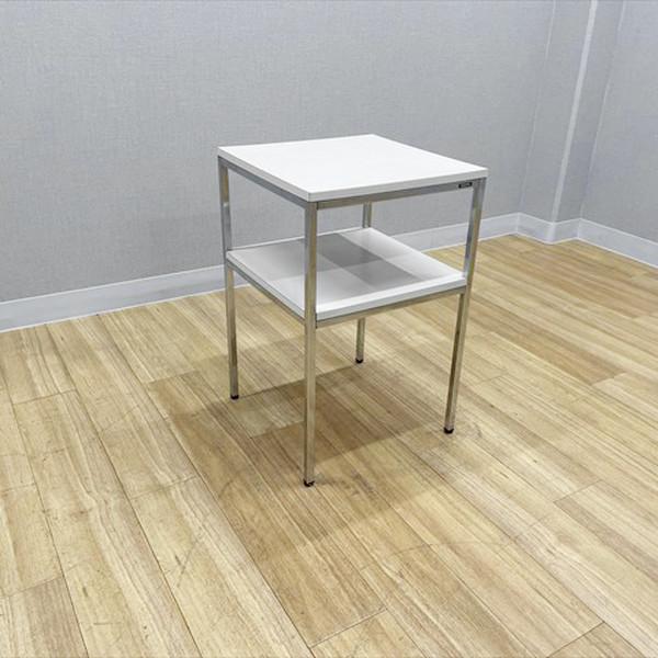 ■取り扱い番号AD-879994B■仕様メーカー : コクヨ製品名 : 電話台色素材 : ナチュラルグレー外寸 : 幅450mm 奥行き450mm 高さ700mm ランク : Bランク■特徴シンプルなデザインとアジャスター付なので場所を選ば...