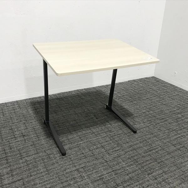 ■取り扱い番号DG-875812B■仕様メーカー : オカムラ製品名 : スクールデスク ライブス 引出し無 パーソナルテーブル スクエア・傾斜天板 MS85GK MX51色素材 : プライズウッドライト外寸 : 幅800mm 奥行き600...