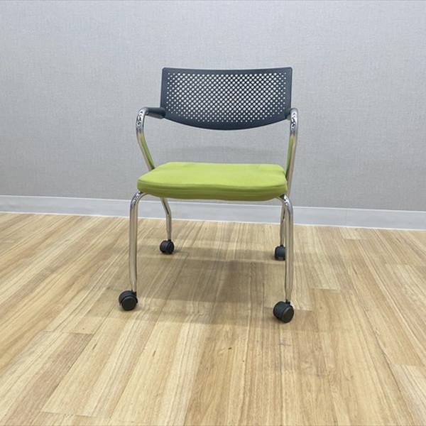 vitra.（ヴィトラ） スタッキングチェア 肘付 ビザロール2