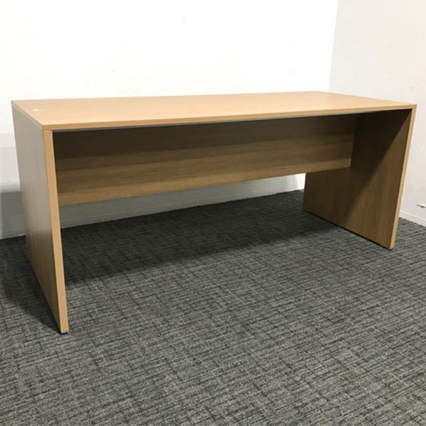 ■取り扱い番号UH-875484B■仕様メーカー : オカムラ製品名 : ハイカウンター アルトカフェ アイランドカフェ ショート幕板タイプ MS511D 0564色素材 : 木目調ブラウン外寸 : 幅2200mm 奥行き900mm 高さ9...