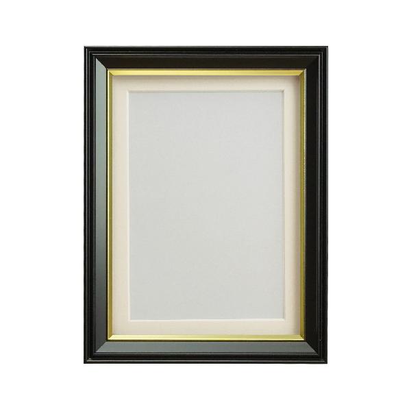 ■外寸：130 x 169mm■内寸：109 x 147mm■重量：170g■パッケージ：かぶせ箱（白箱）■対応サイズ：L判■柄：無地■本体：樹脂製■面材：ガラス縦横兼用スタンド付縦横 兼用・置きのみマット1枚付 [L判窓寸] 83 x 1...