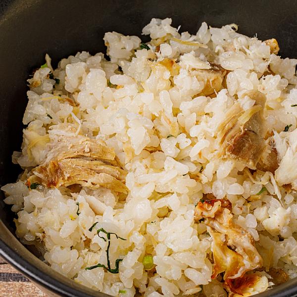 男鹿なび 男鹿産天然真鯛の「鯛めし」