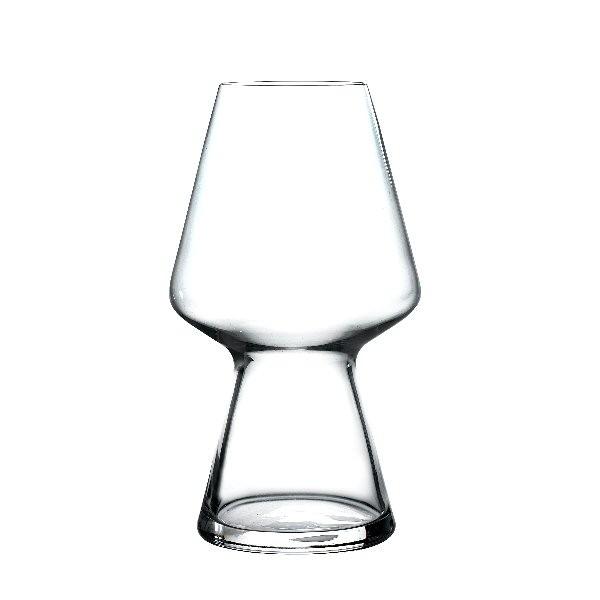 メーカー（輸入元）終売予定。当店在庫7個あり。在庫以上は輸入元在庫確認を必要とします。※既に輸入元終売も考えられますのでご了承ください。クラフトビールにおすすめ！近未来的な目を引くデザインのグラス。軽めのシーズナルビールから香る、フローラル...