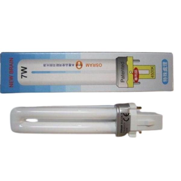 従来のミシンライトの交換用蛍光管です。型式ＤＳ−２７、ＤＳ−２７Ｔ、ＤＳ−９８，ＤＳ−９８Ｔの交換用蛍光管です。（ＬＥＤではありません）７Ｗと省エネで経済的。しかもとても明るいライトです。メーカー名　:　ナスコ(株)　ｎａｓｃｏ※メール便で...