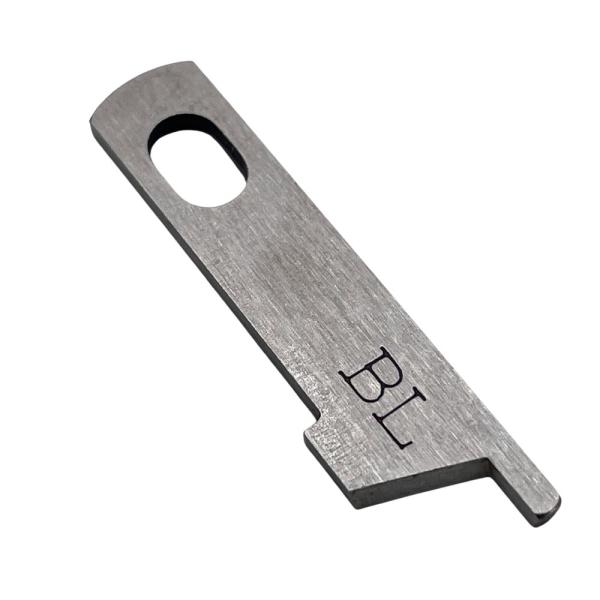 旧ベビーロックの上メス（ メス型式：PL-Q11-01C）です。メスは消耗品です。切れが悪いと感じたらお取替えをおすすめします。適合機種　：　BL3-438DF              BL3-437DF              BL4...