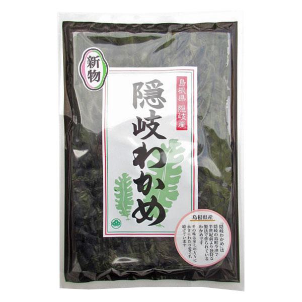 隠岐わかめは調味料で味を付けた板わかめです。刈り採ったわかめを水洗いし、板状に干したものです。このまま、又は焙っておつまみに、お茶請けに、崩してご飯にかけてお召し上がり下さい。板わかめの塩分は生のわかめを水洗いした後に残った海のミネラルを含...