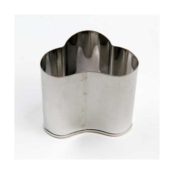 パソコンの方はこのまま下にスクロールすると商品の詳細が確認できます。スマートフォンの方は、↓『商品情報をもっと見る』を押して詳細やサイズの確認ができます。