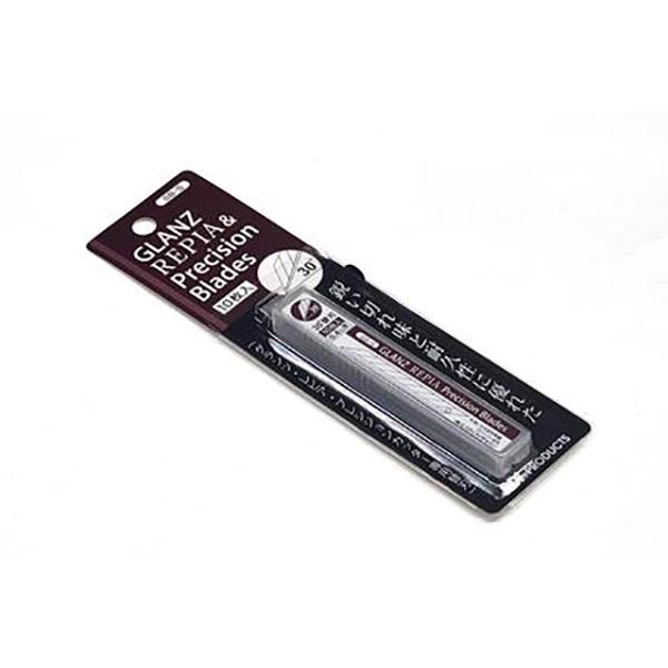 完全刃ブレ防止機能付きグランツカッターのオリジナル替刃です。日本製の特殊鋼を使用し、耐久性と鋭利性に優れています。鋭角の刃は刃の接地面が見え、作業が非常にしやすいのです。・素材 / 日本製特殊鋼SK-2+Cr※刃物のため、お取り扱いには充分...