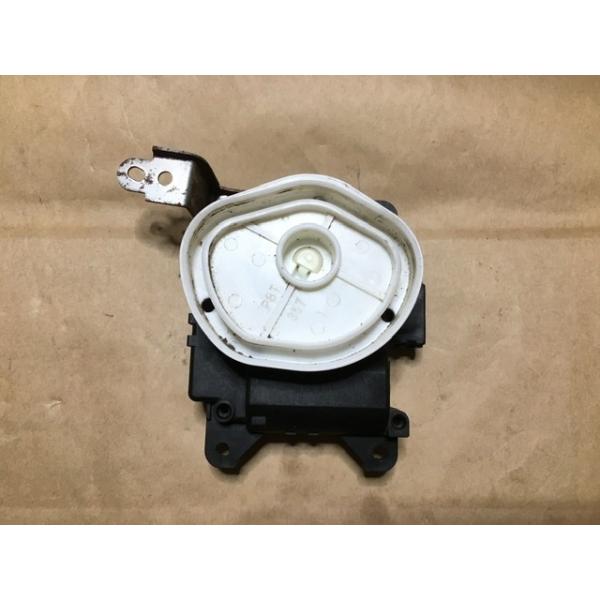 エアコン サーボ モーター ワゴンR MH22S スズキ 純正 DENSO 113800